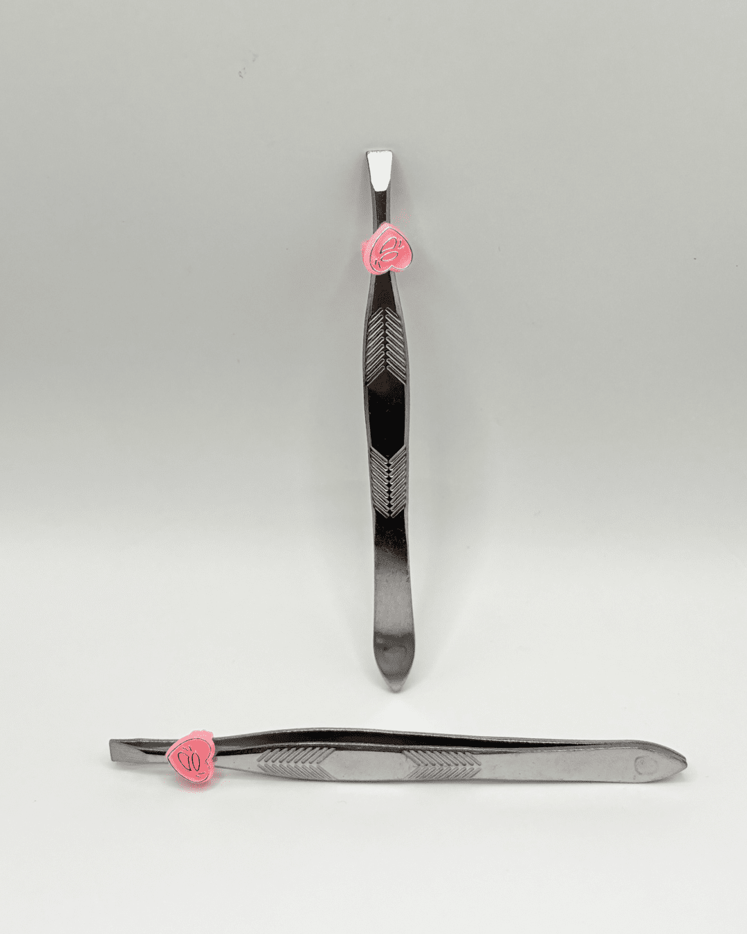 Tweezers